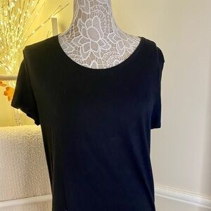 🌸The Kind Tee by NYC🖤🖤